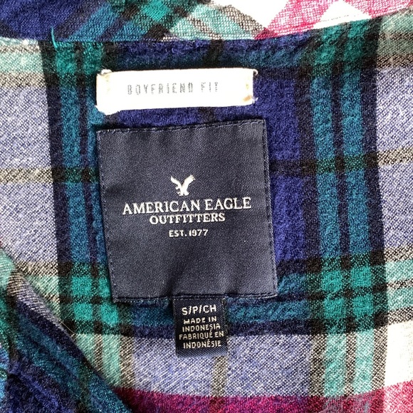 Pair of American Eagle plaid shirts - Picture 4 of 4